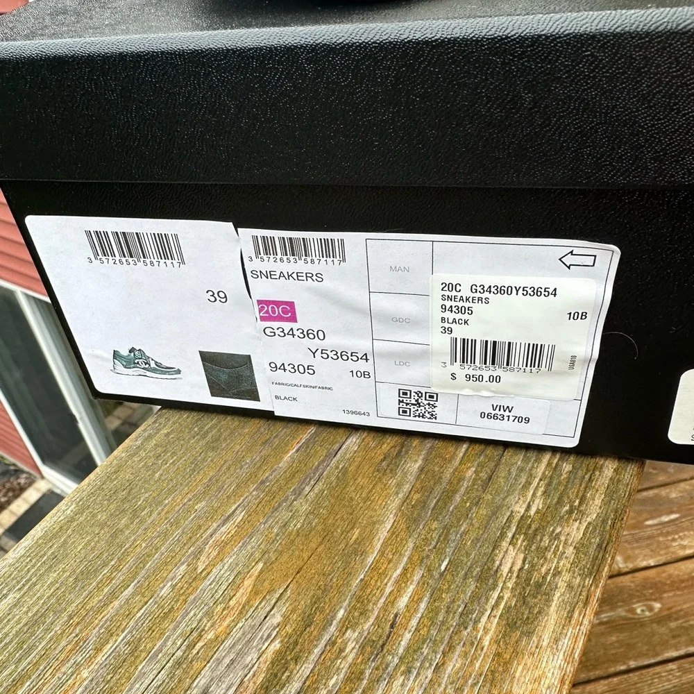 CHANEL Sneakers Size 39 - Picture 9 of 15